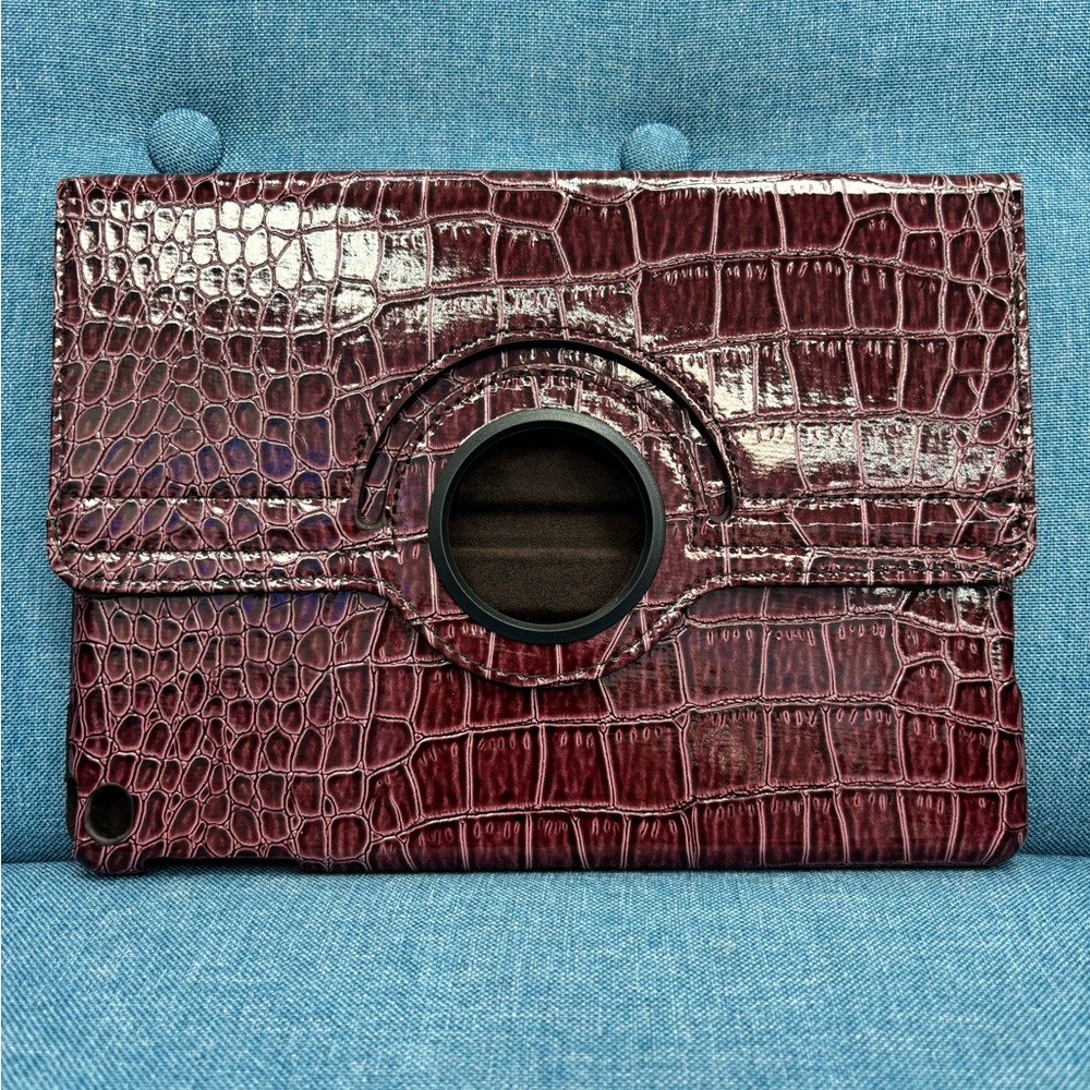 Rotating Faux Crocodile Tablet Case for IPAD 5 or 6 (9.7 inch screen)